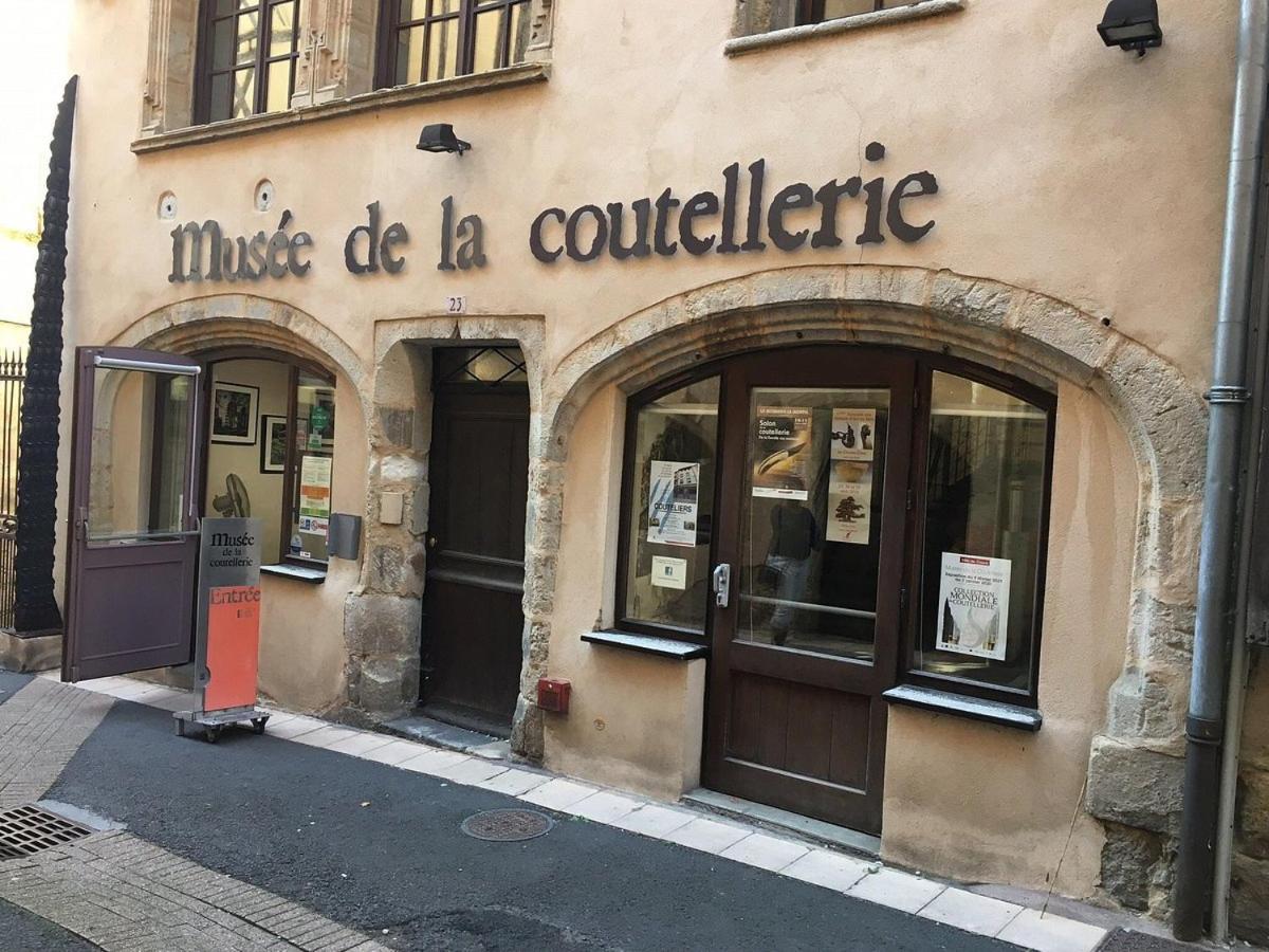 L'Ancien Relais De Poste*** Villa Saint-Dier-dʼAuvergne Exterior foto